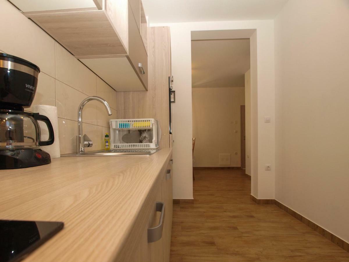 4 Stars Apartments-Pikula Фажана Экстерьер фото